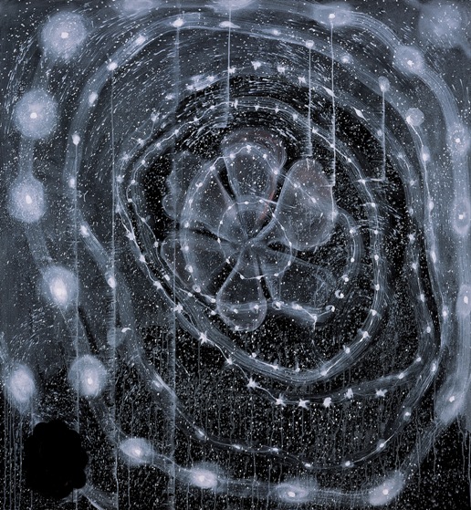 blueblackcircleflowersatcentersmall