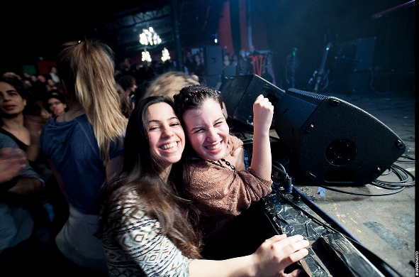 Happy fans/Photo: Muperphoto