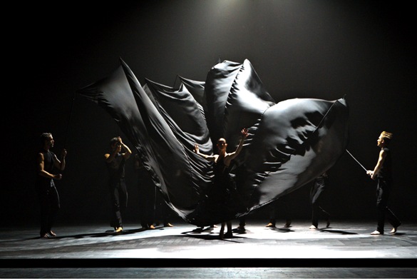 Ballet du Grand Théâtre de Genève - Glory/Photo: Vincent Lepresle