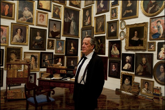 Virgil Oldman (Geoffrey Rush) surrounded by his trophy women/Photo courtesy of PR