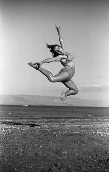 Lili Marian, dancer, Kibbutz Ein Gev/Photo: Naftali Oppenheim, courtesy of PR