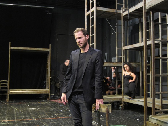 Itay Tiran as Mack the Knife in the Cameri Theatre's The Threepenny Opera/Photo: Ayelet Dekel